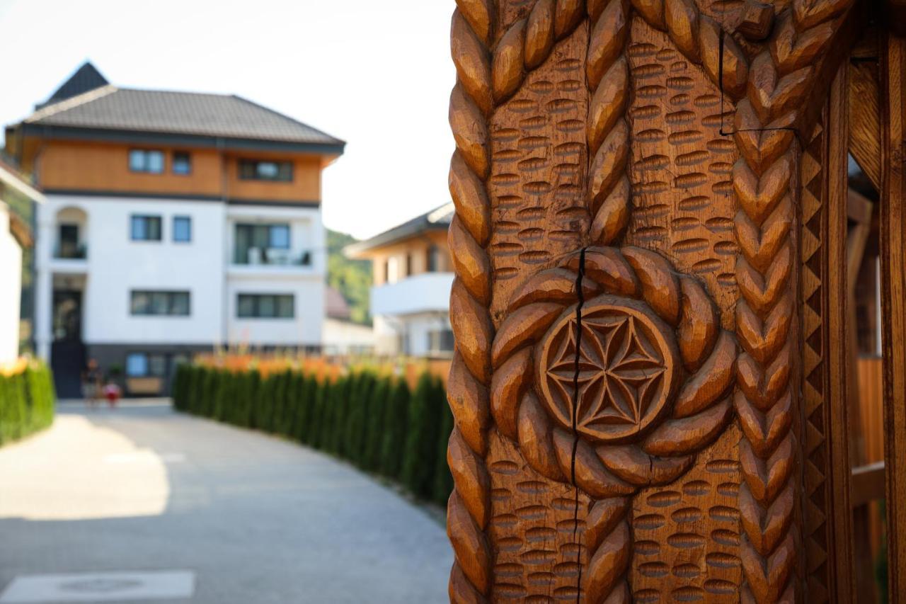 Pensiunea Maramures Guesthouse Вишеу-де-Жос Экстерьер фото